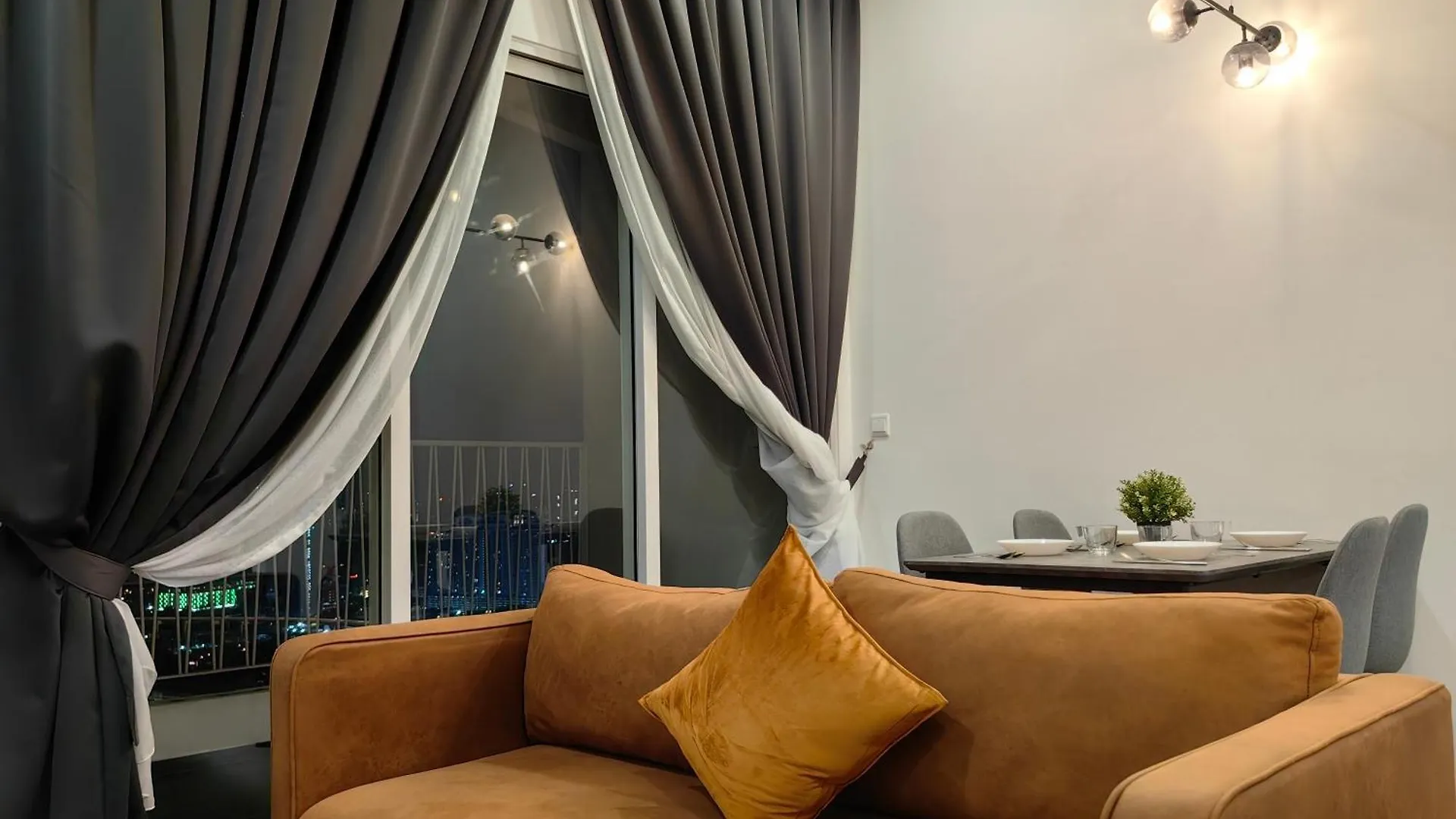 Una Serviced Apartment, Jalan Peel By Rverse Suite Kuala Lumpur